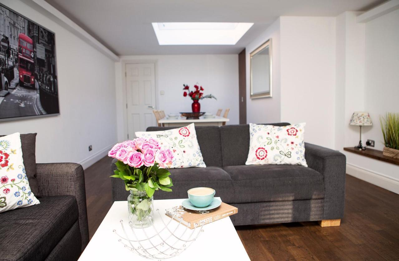 Apt 3, Trafalgar Sq Duplex, 3Rd & 4Th Floor By Indigo Flats London Eksteriør bilde
